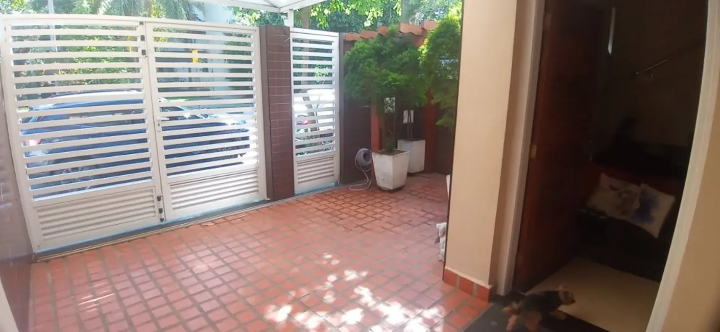 Foto 2 de Casa com 2 quartos à venda, 130m2 em Ponta da Praia, Santos - SP