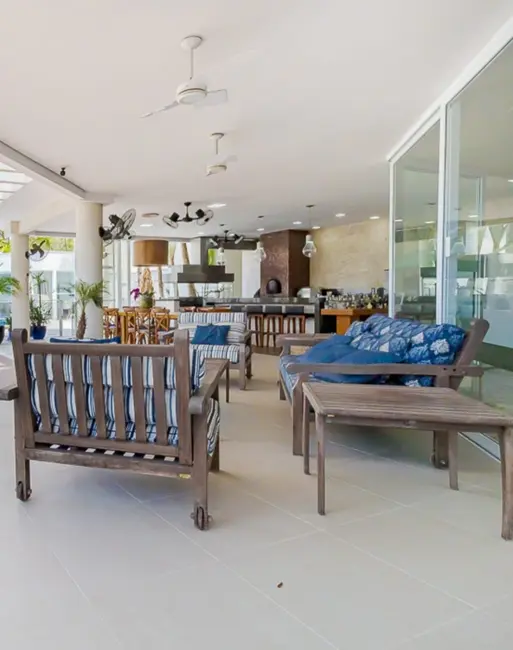 Casa com 6 quartos à venda, 682m2 em Jardim Acapulco, Guaruja - SP - imagem 4 Foto 4 de Casa com 6 quartos à venda, 682m2 em Jardim Acapulco, Guaruja - SP