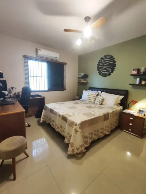 Foto 5 de Apartamento com 2 quartos à venda, 75m2 em Embaré, Santos - SP