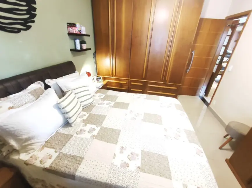 Foto 6 de Apartamento com 2 quartos à venda, 75m2 em Embaré, Santos - SP