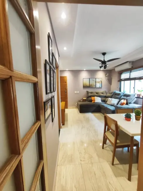 Foto 3 de Apartamento com 2 quartos à venda, 75m2 em Embaré, Santos - SP