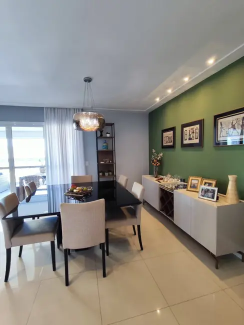 Apartamento com 3 quartos à venda, 132m2 em Ponta da Praia, Santos - SP - imagem 4 Foto 4 de Apartamento com 3 quartos à venda, 132m2 em Ponta da Praia, Santos - SP