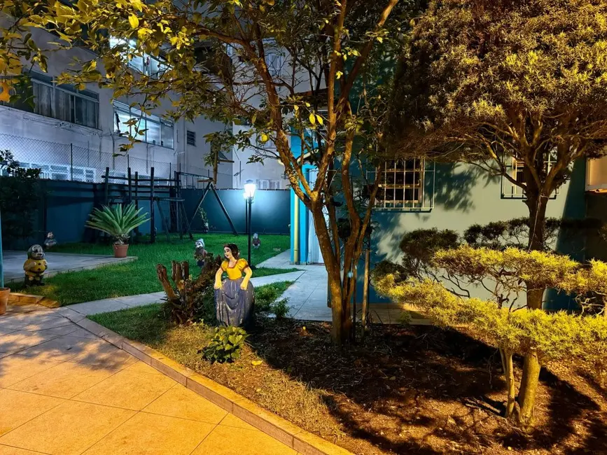 Casa com 3 quartos à venda, 165m2 em Gonzaga, Santos - SP - imagem 3 Foto 3 de Casa com 3 quartos à venda, 165m2 em Gonzaga, Santos - SP