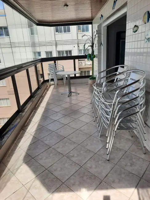 Foto 5 de Apartamento com 3 quartos à venda, 140m2 em Guaruja - SP