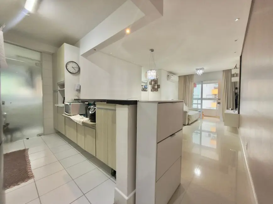 Apartamento com 3 quartos à venda, 77m2 em Ponta da Praia, Santos - SP - imagem 2 Foto 2 de Apartamento com 3 quartos à venda, 77m2 em Ponta da Praia, Santos - SP