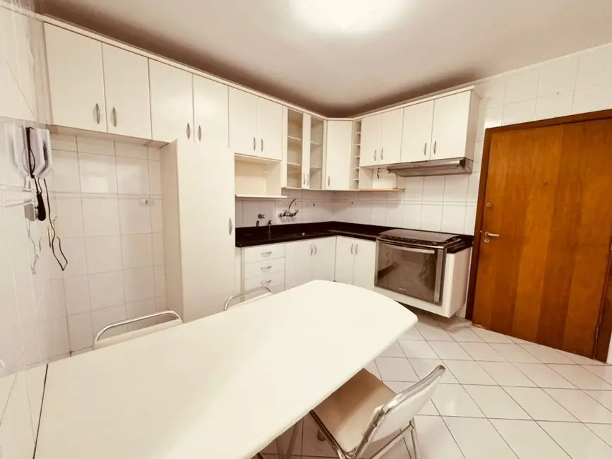 Apartamento com 3 quartos à venda, 126m2 em Embaré, Santos - SP - imagem 8 Foto 8 de Apartamento com 3 quartos à venda, 126m2 em Embaré, Santos - SP