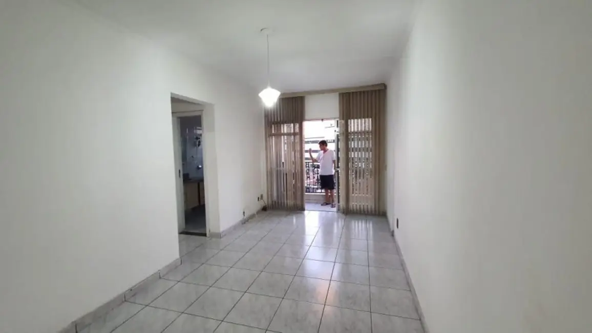 Apartamento com 2 quartos para alugar, 105m2 em Vila Belmiro, Santos - SP - imagem 5 Foto 5 de Apartamento com 2 quartos para alugar, 105m2 em Vila Belmiro, Santos - SP