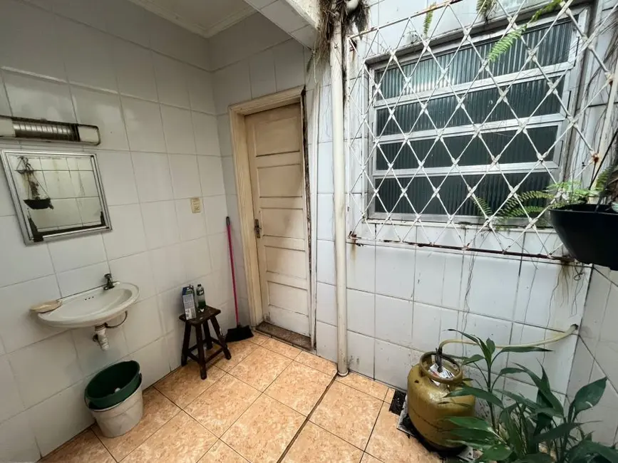 Casa com 2 quartos à venda, 67m2 em Ponta da Praia, Santos - SP - imagem 8 Foto 8 de Casa com 2 quartos à venda, 67m2 em Ponta da Praia, Santos - SP