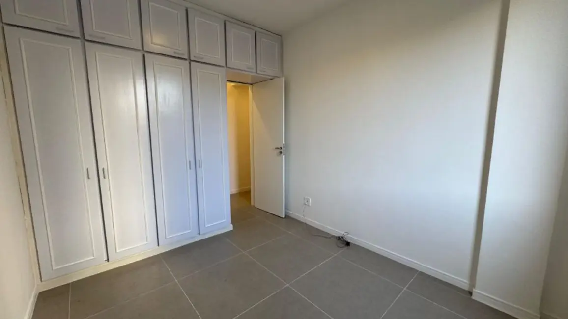 Foto 5 de Apartamento com 2 quartos à venda, 85m2 em Encruzilhada, Santos - SP