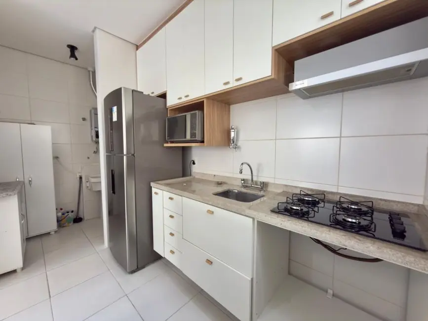 Foto 6 de Apartamento com 2 quartos para alugar, 75m2 em Gonzaga, Santos - SP
