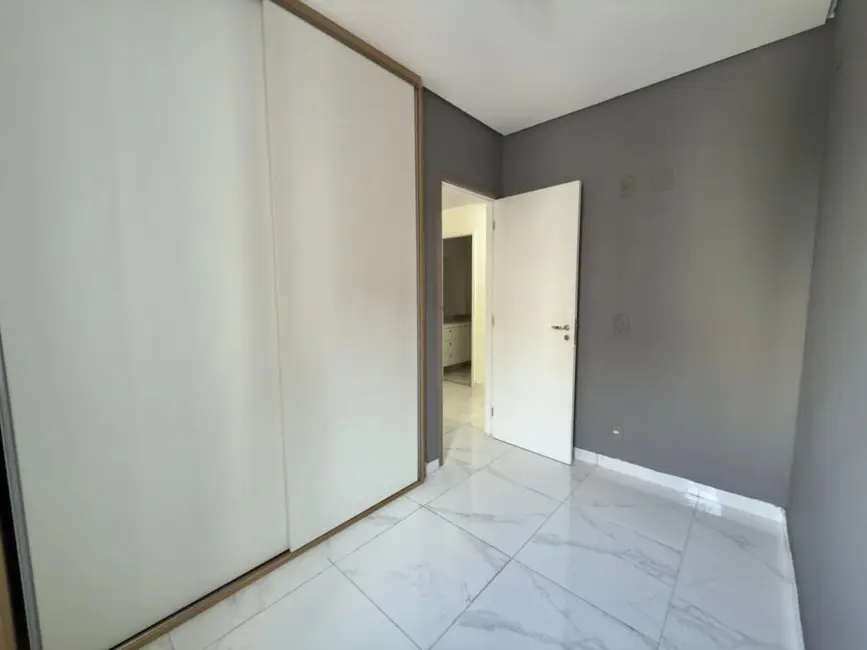 Foto 9 de Apartamento com 2 quartos para alugar, 75m2 em Gonzaga, Santos - SP