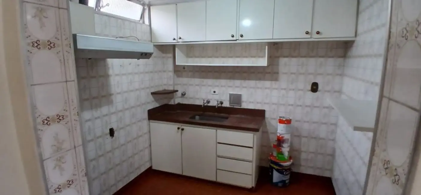 Foto 8 de Casa com 2 quartos para alugar, 100m2 em Ponta da Praia, Santos - SP