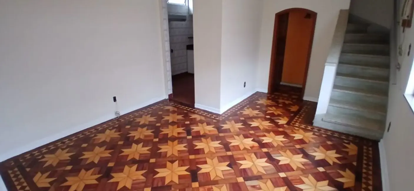 Foto 4 de Casa com 2 quartos para alugar, 100m2 em Ponta da Praia, Santos - SP