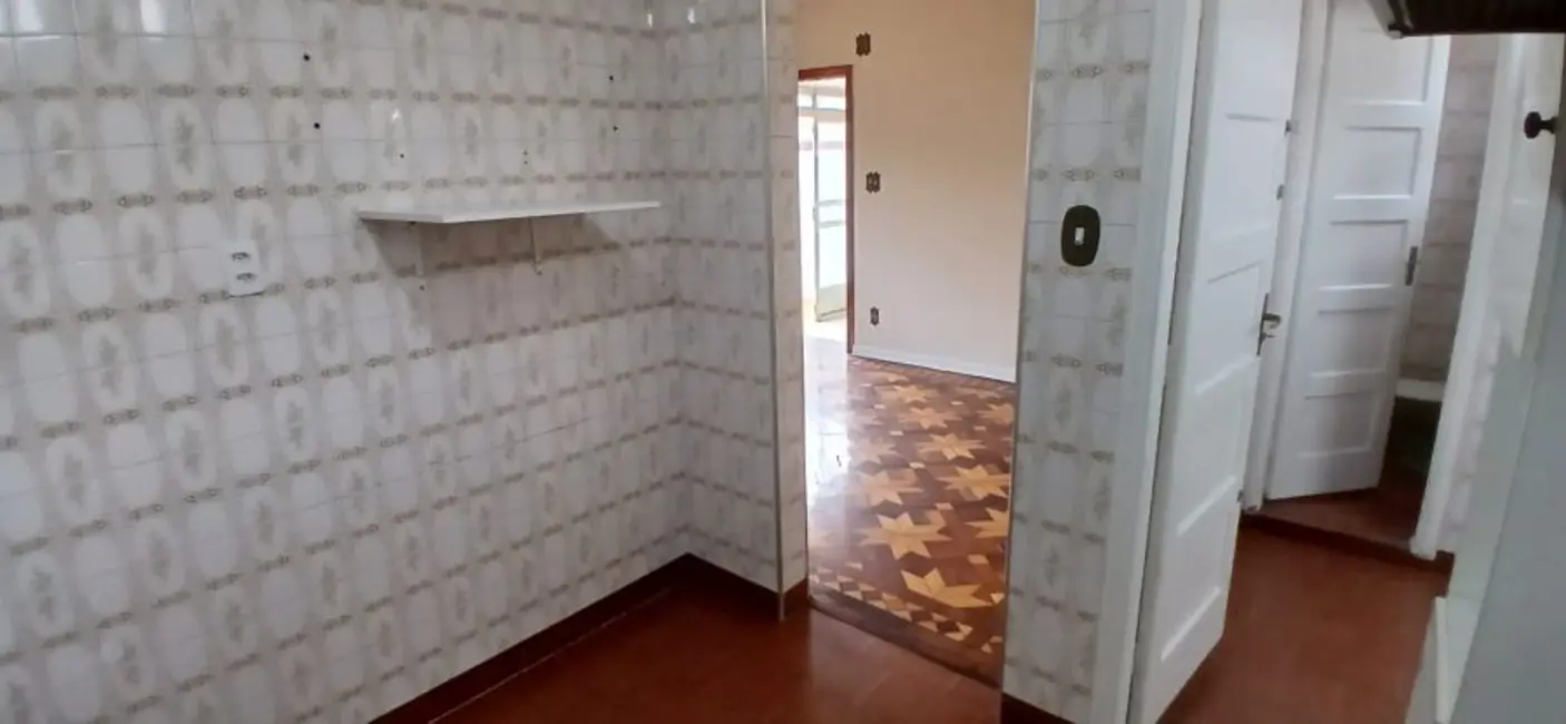 Foto 9 de Casa com 2 quartos para alugar, 100m2 em Ponta da Praia, Santos - SP