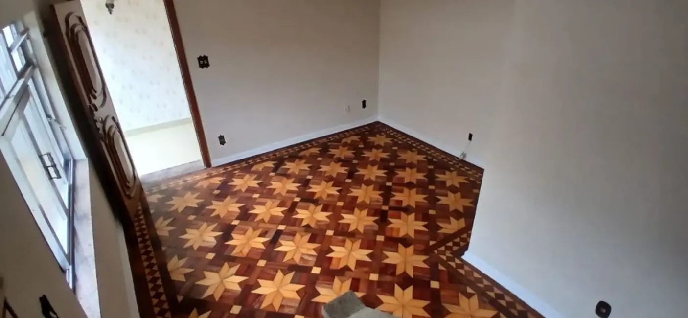 Foto 6 de Casa com 2 quartos para alugar, 100m2 em Ponta da Praia, Santos - SP