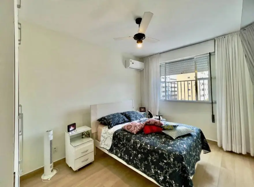 Foto 6 de Apartamento com 2 quartos à venda, 95m2 em Gonzaga, Santos - SP