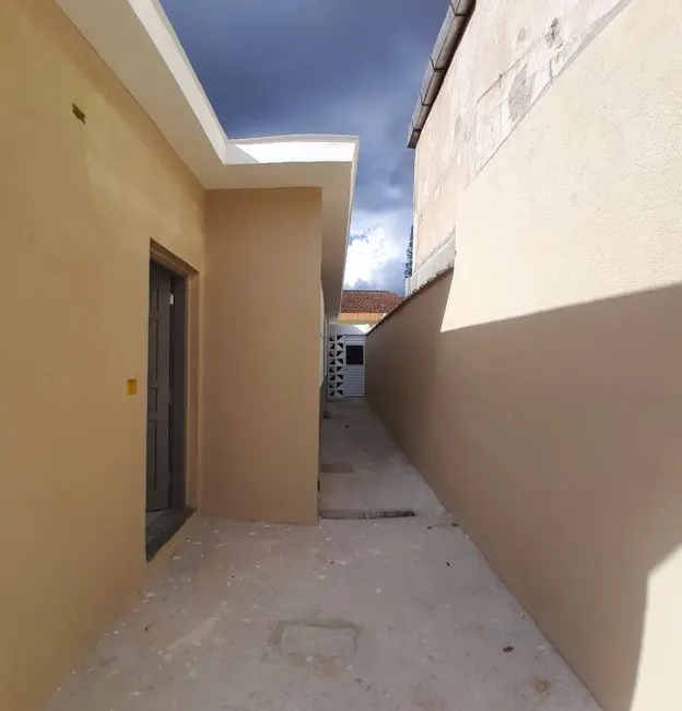 Foto 2 de Casa com 2 quartos à venda, 80m2 em Santa Maria, Santos - SP