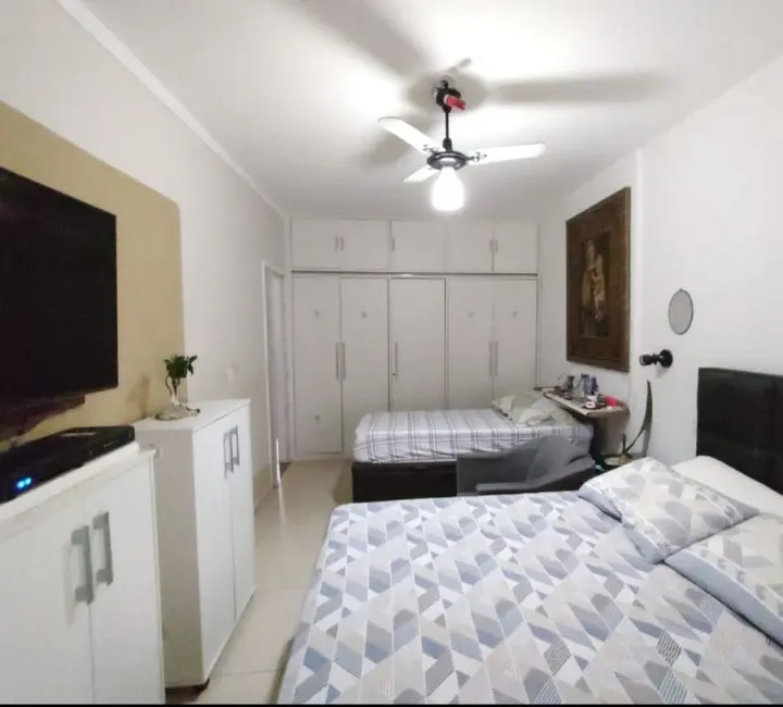 Foto 9 de Apartamento com 2 quartos à venda, 90m2 em Gonzaga, Santos - SP