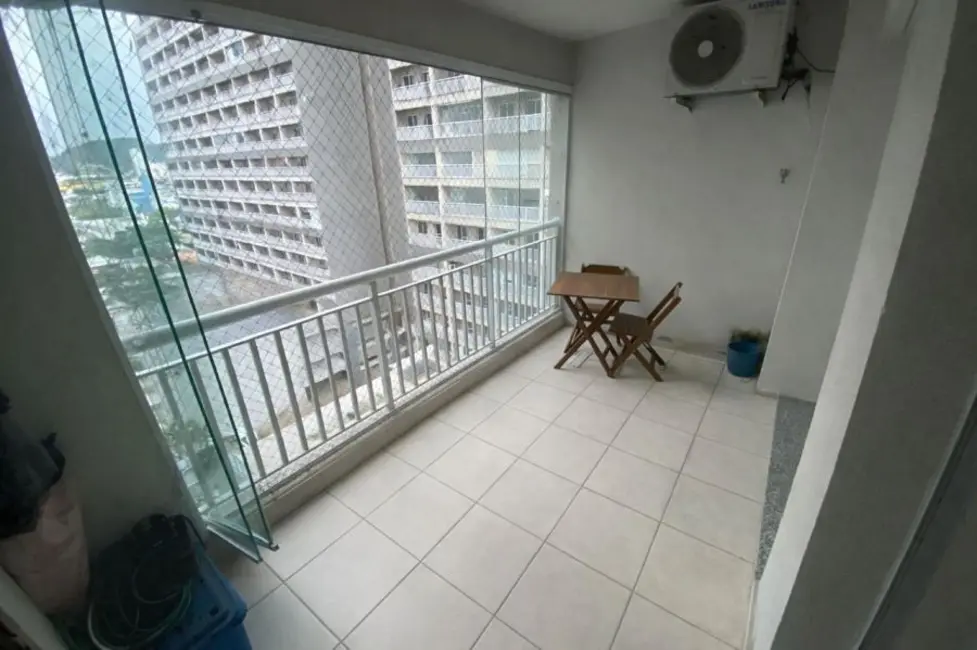 Foto 2 de Apartamento com 2 quartos à venda, 70m2 em Vila Mathias, Santos - SP