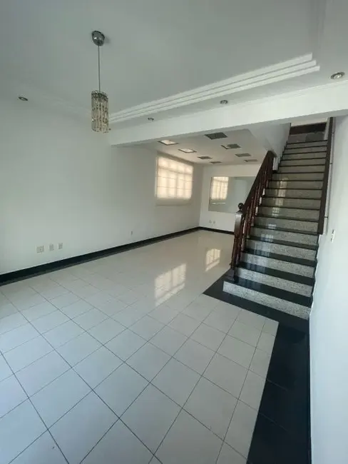 Casa com 5 quartos à venda, 190m2 em Embaré, Santos - SP - imagem 5 Foto 5 de Casa com 5 quartos à venda, 190m2 em Embaré, Santos - SP