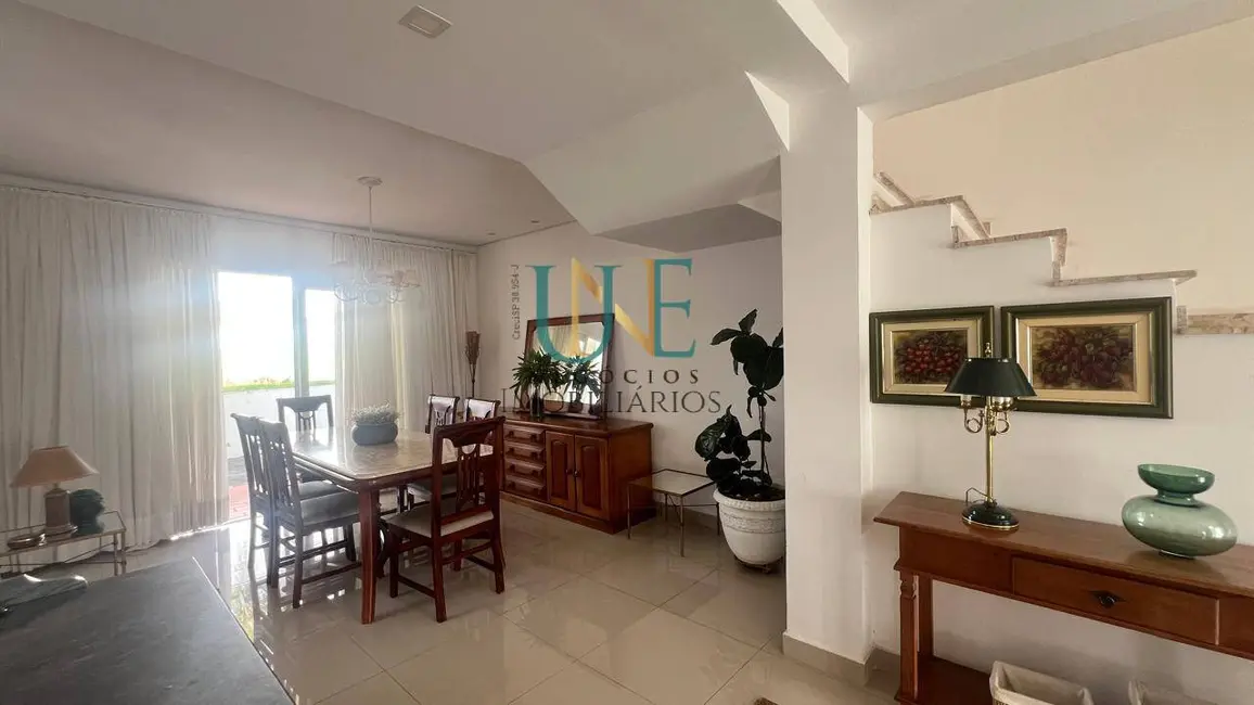 Foto 9 de Casa com 3 quartos à venda, 330m2 em Condomínio Residencial Terras do Oriente, Valinhos - SP