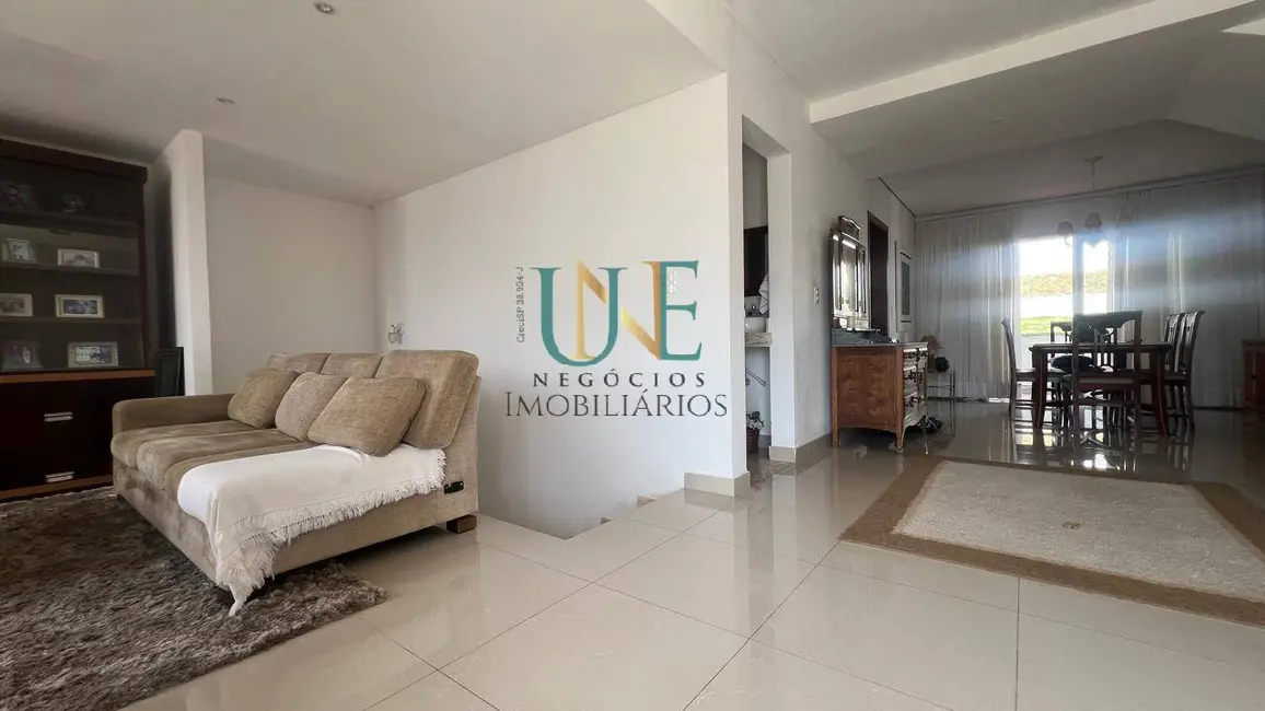 Foto 5 de Casa com 3 quartos à venda, 330m2 em Condomínio Residencial Terras do Oriente, Valinhos - SP