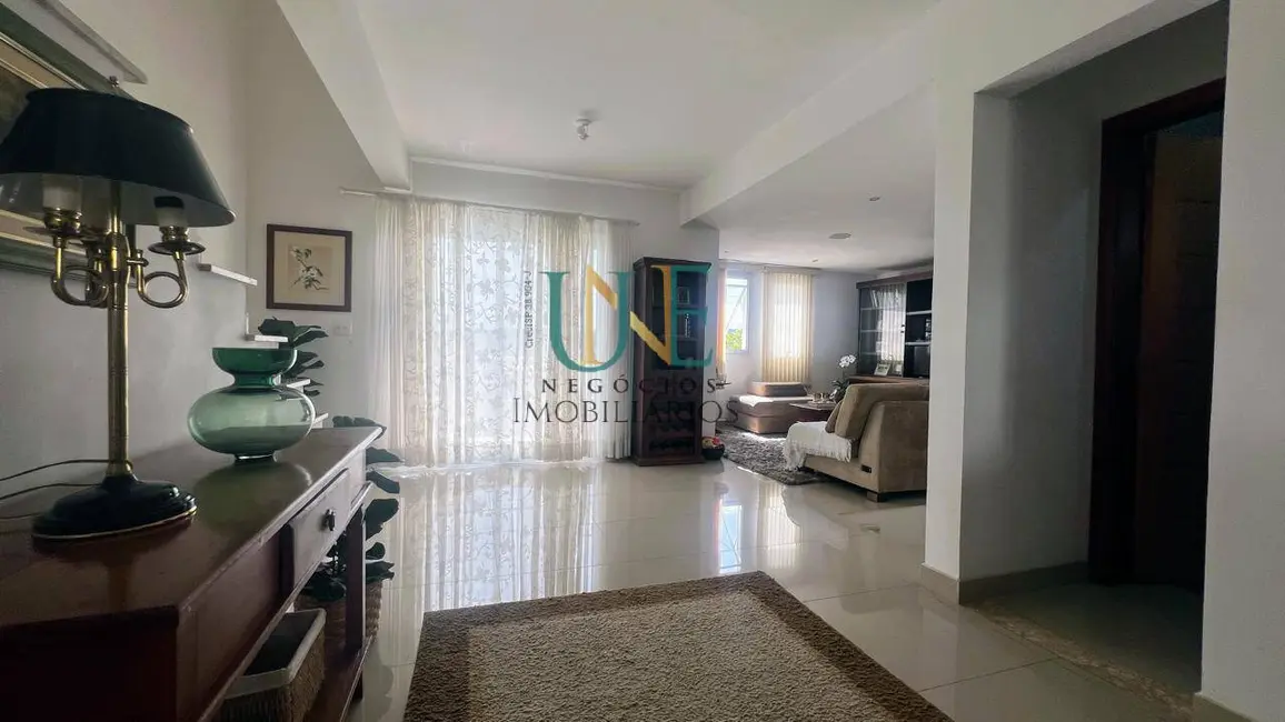 Foto 8 de Casa com 3 quartos à venda, 330m2 em Condomínio Residencial Terras do Oriente, Valinhos - SP