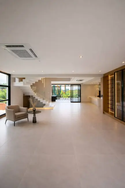 Foto 4 de Casa com 6 quartos à venda, 538m2 em Campinas - SP