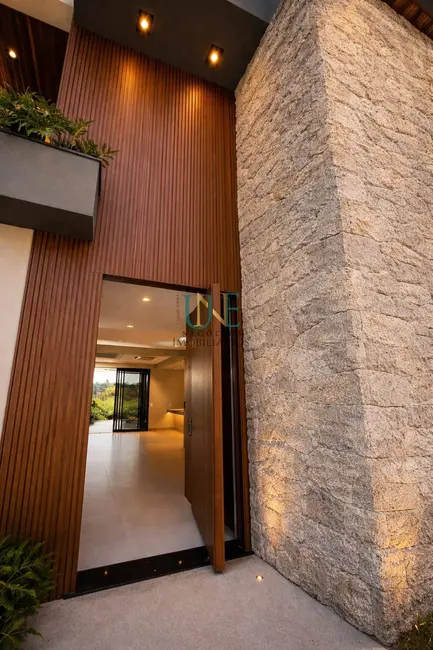 Foto 9 de Casa com 6 quartos à venda, 538m2 em Campinas - SP