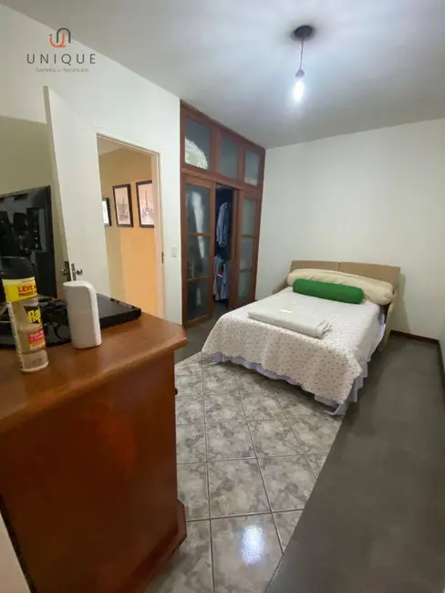 Casa com 3 quartos à venda, 220m2 em Granja dos Cavaleiros, Macae - RJ - imagem 8 Foto 8 de Casa com 3 quartos à venda, 220m2 em Granja dos Cavaleiros, Macae - RJ