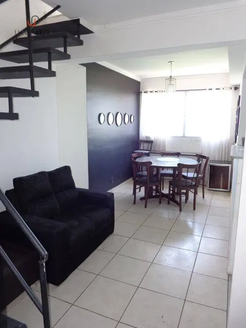 Foto 2 de Cobertura com 3 quartos à venda, 120m2 em Granja dos Cavaleiros, Macae - RJ