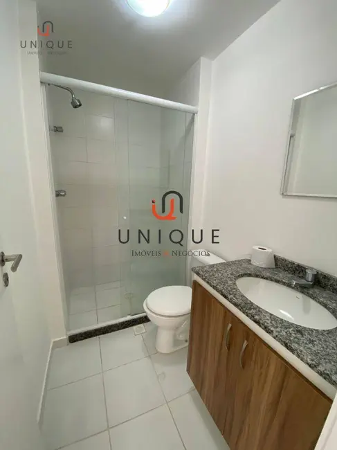 Apartamento com 3 quartos para alugar, 112m2 em Glória, Macae - RJ - imagem 4 Foto 4 de Apartamento com 3 quartos para alugar, 112m2 em Glória, Macae - RJ