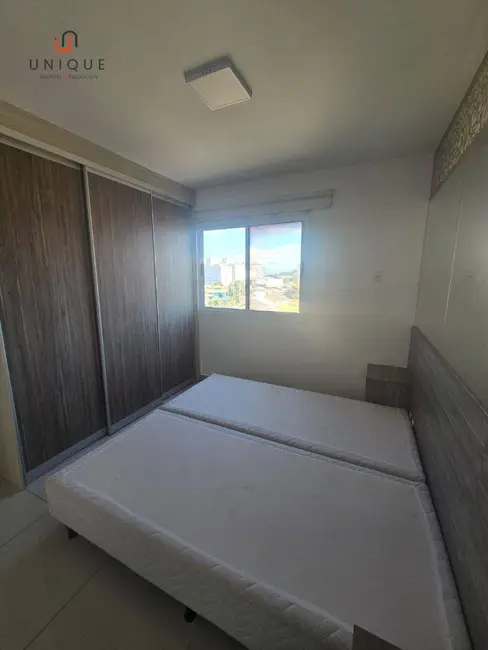 Foto 2 de Apartamento com 3 quartos para alugar, 85m2 em Glória, Macae - RJ