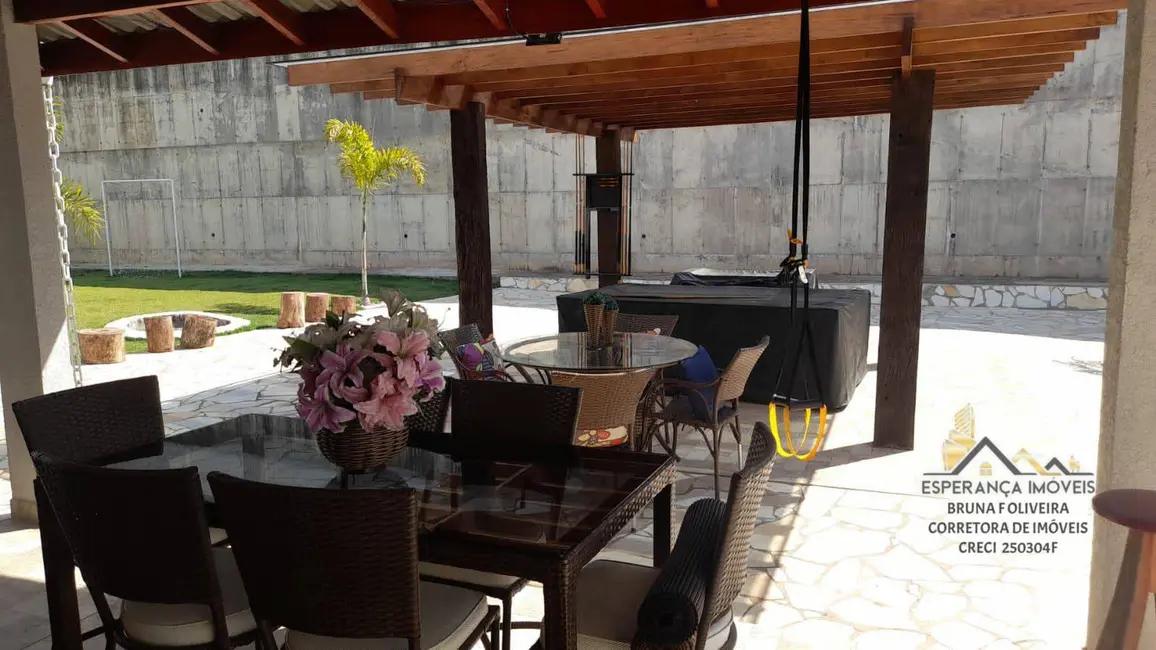 Foto 9 de Casa com 4 quartos à venda, 1164m2 em Jardim Estância Brasil, Atibaia - SP