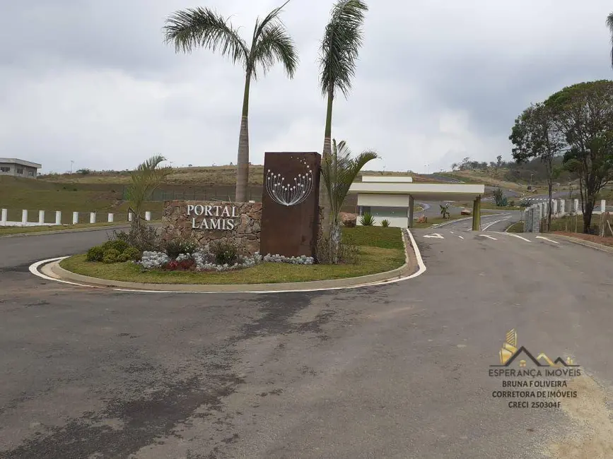 Foto 1 de Terreno / Lote à venda, 300m2 em Laranja Azeda, Atibaia - SP