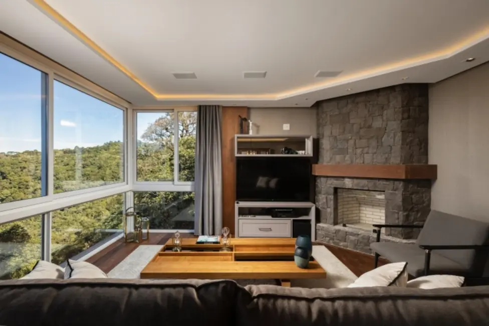 Apartamento com 3 quartos à venda, 216m2 em Gramado - RS - imagem 2 Foto 2 de Apartamento com 3 quartos à venda, 216m2 em Gramado - RS