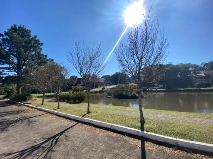 Foto 2 de Terreno / Lote à venda, 532m2 em Gramado - RS