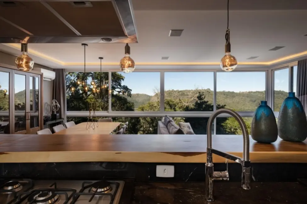 Apartamento com 2 quartos à venda, 129m2 em Gramado - RS - imagem 3 Foto 3 de Apartamento com 2 quartos à venda, 129m2 em Gramado - RS