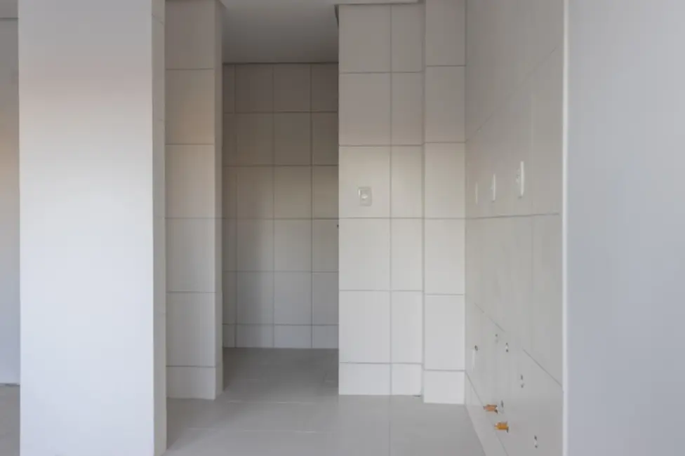 Foto 2 de Apartamento com 1 quarto à venda, 50m2 em Centro, Canela - RS