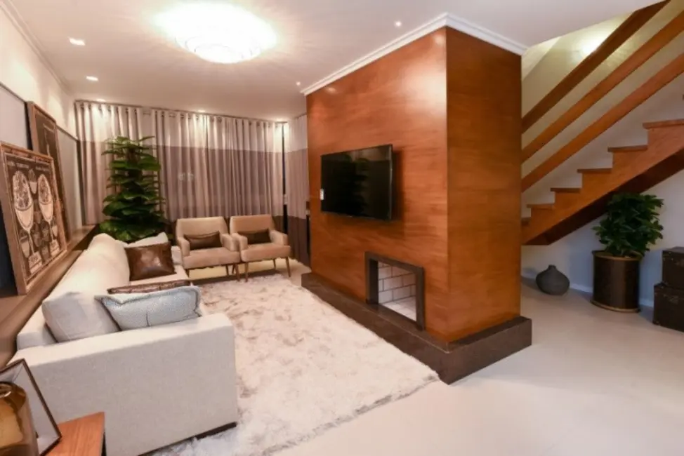 Foto 2 de Cobertura com 3 quartos à venda, 109m2 em Gramado - RS