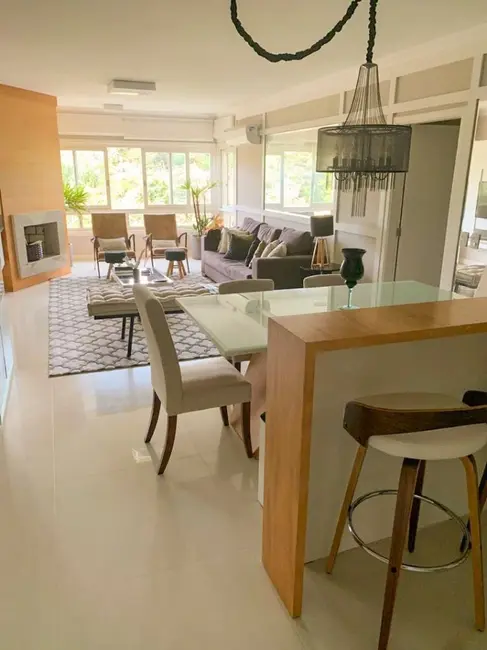 Foto 2 de Apartamento com 2 quartos à venda, 108m2 em Gramado - RS