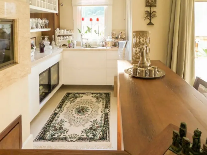 Apartamento com 3 quartos à venda, 189m2 em Centro, Gramado - RS - imagem 7 Foto 7 de Apartamento com 3 quartos à venda, 189m2 em Centro, Gramado - RS