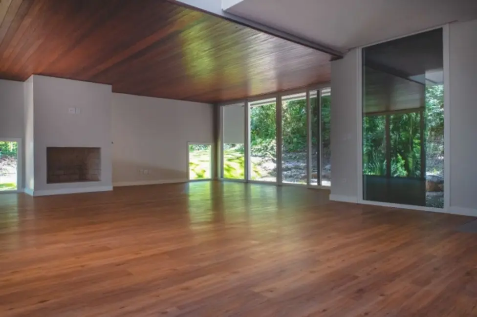 Casa de Condomínio com 4 quartos à venda, 345m2 em Centro, Gramado - RS - imagem 4 Foto 4 de Casa de Condomínio com 4 quartos à venda, 345m2 em Centro, Gramado - RS