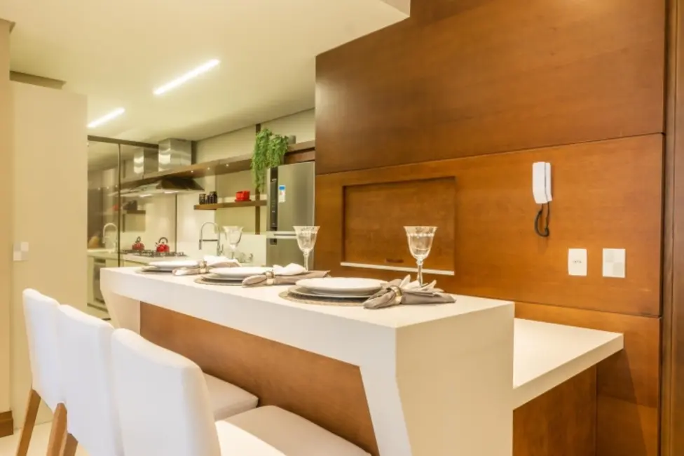 Apartamento com 3 quartos à venda, 162m2 em Centro, Gramado - RS - imagem 9 Foto 9 de Apartamento com 3 quartos à venda, 162m2 em Centro, Gramado - RS