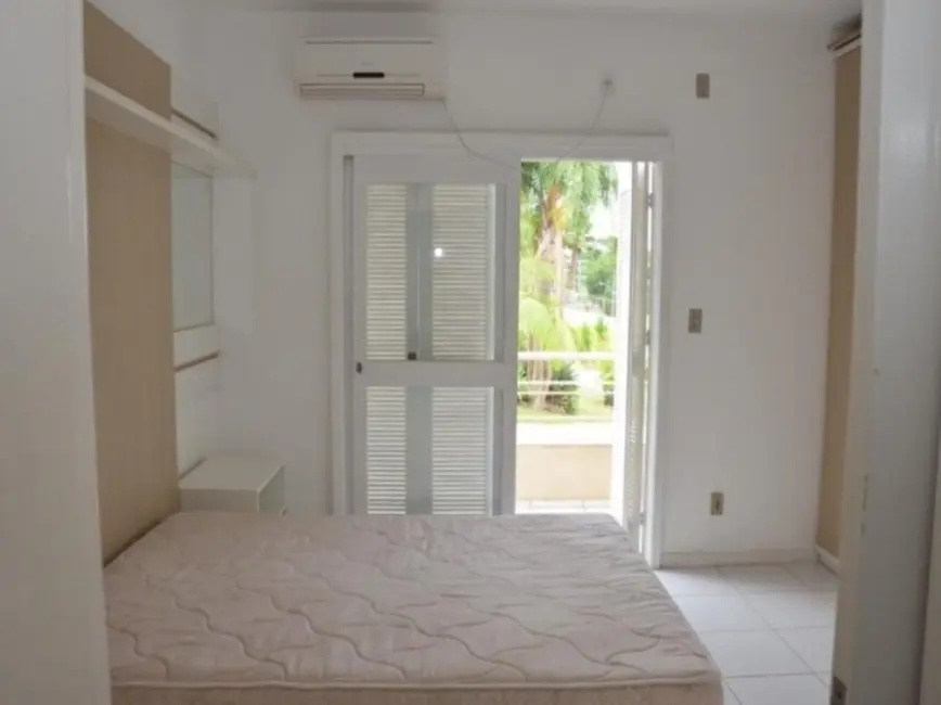 Foto 9 de Casa de Condomínio com 2 quartos à venda, 77m2 em Centro, Santo Antonio Da Patrulha - RS