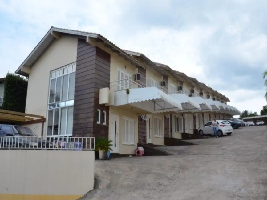 Foto 3 de Casa de Condomínio com 2 quartos à venda, 77m2 em Centro, Santo Antonio Da Patrulha - RS