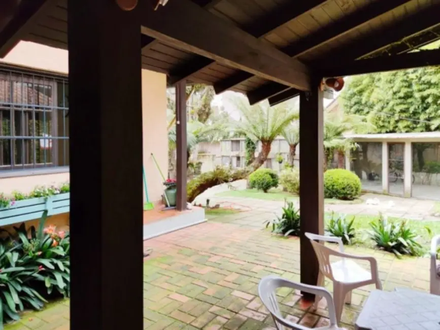 Casa com 4 quartos à venda, 320m2 em Canela - RS - imagem 9 Foto 9 de Casa com 4 quartos à venda, 320m2 em Canela - RS