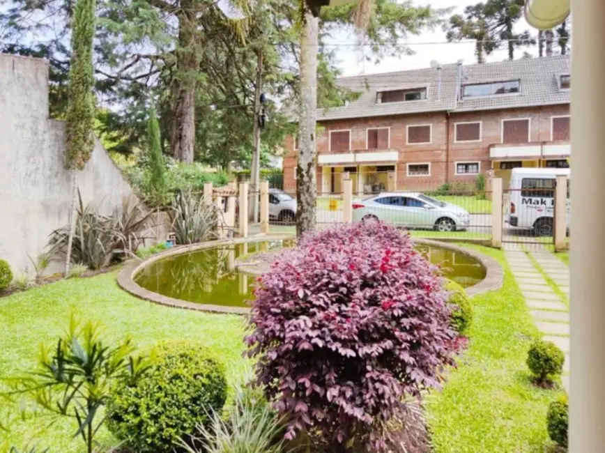 Casa com 4 quartos à venda, 320m2 em Canela - RS - imagem 4 Foto 4 de Casa com 4 quartos à venda, 320m2 em Canela - RS