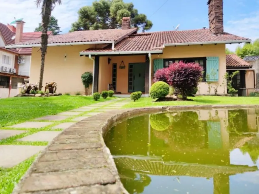Foto 2 de Casa com 4 quartos à venda, 320m2 em Canela - RS