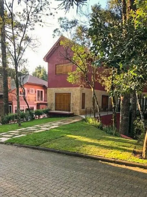 Casa de Condomínio com 4 quartos à venda, 333m2 em Canela - RS - imagem 3 Foto 3 de Casa de Condomínio com 4 quartos à venda, 333m2 em Canela - RS